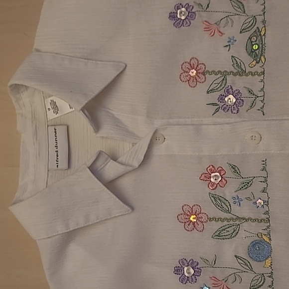NWOT Alfred Dunner Embroidered and Beaded Floral/Kitsch Short Sleeved Blouse - Picture 7 of 13